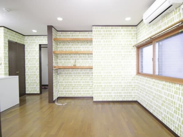 Room image 12