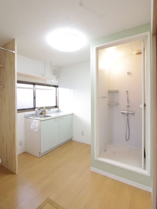 Room image 13
