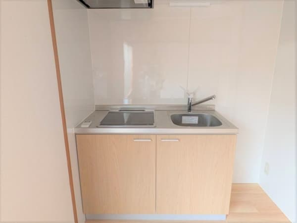 Room image 8