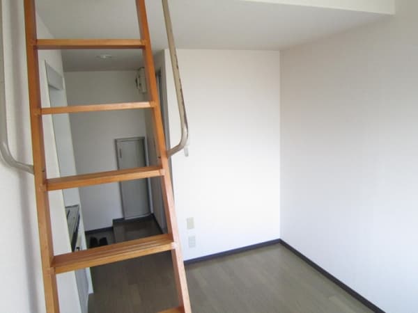 Room image 9
