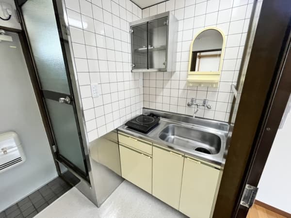 Room image 9