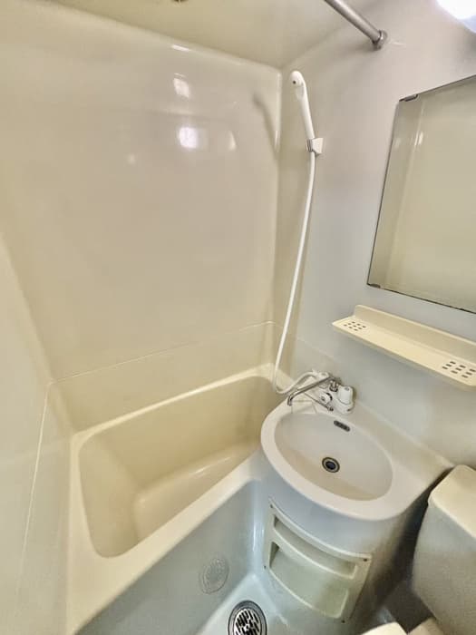 Room image 11