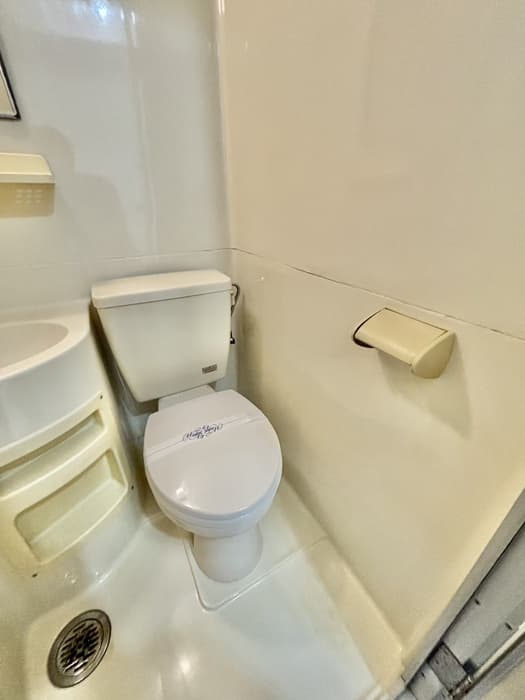 Room image 12
