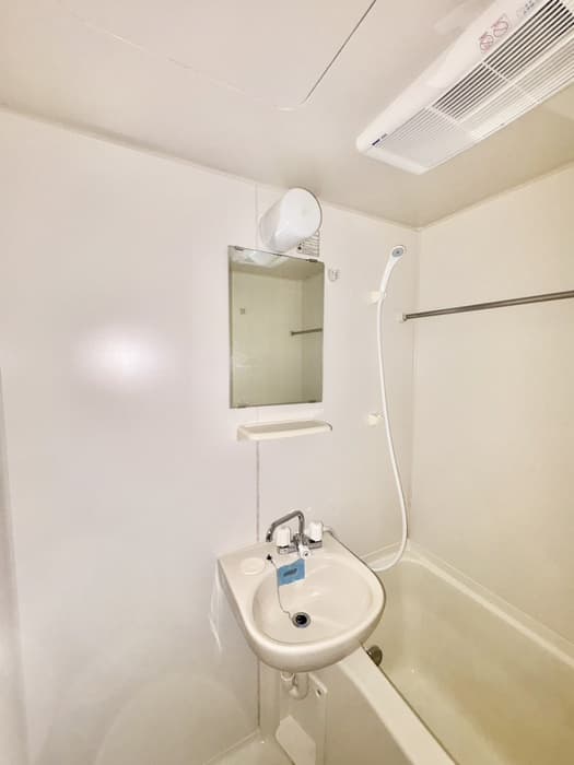 Room image 14
