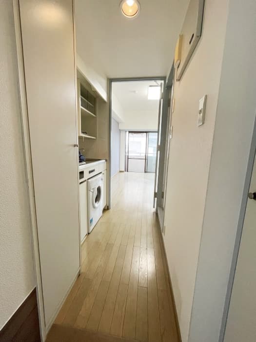 Room image 12