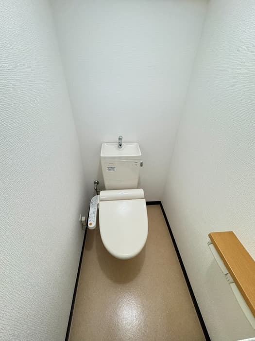 Room image 13