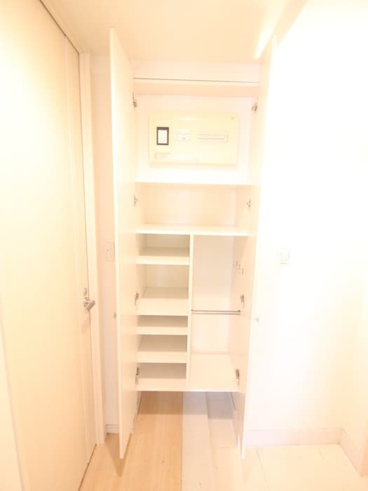 Room image 12
