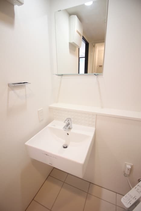 Room image 12