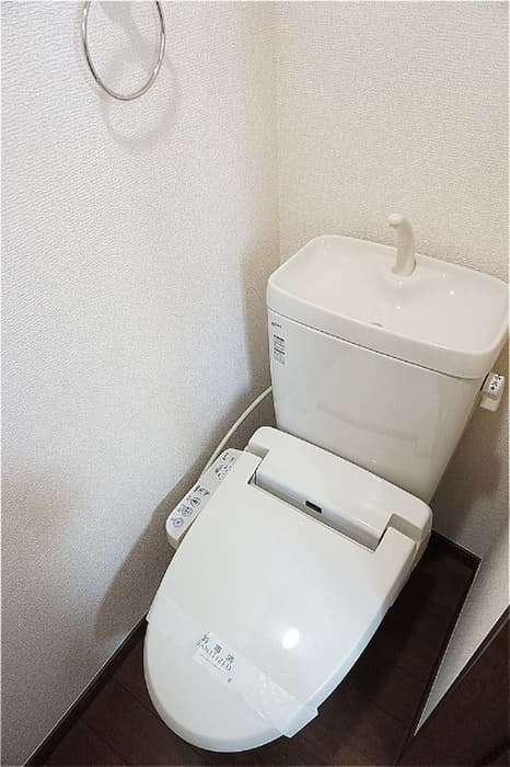 Room image 8
