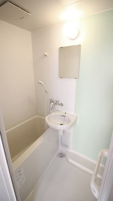 Room image 8