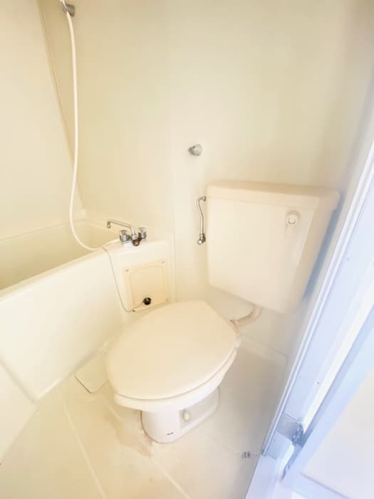 Room image 8