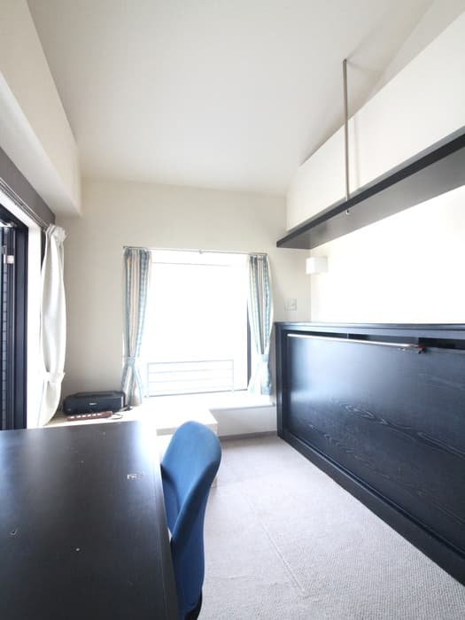 Room image 8