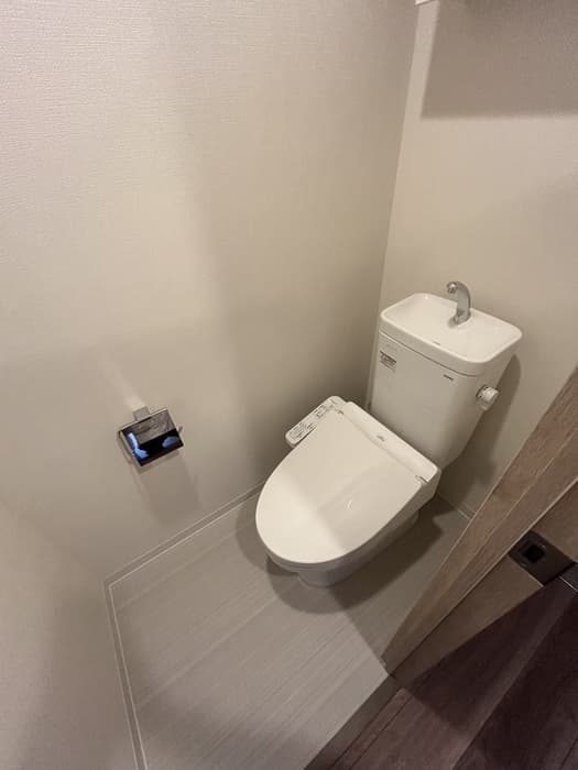Room image 12