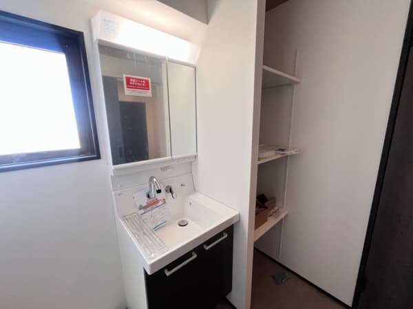 Room image 13