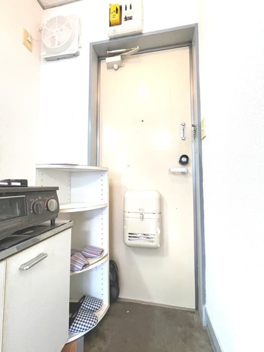 Room image 11