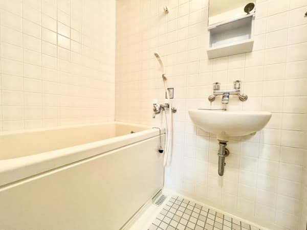 Room image 9