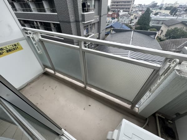 Room image 10