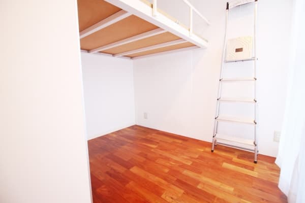Room image 13
