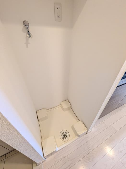 Room image 14