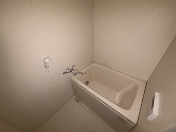 Room image 11