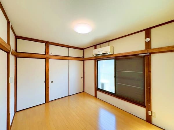Room image 13