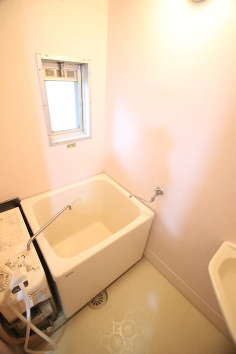 Room image 10