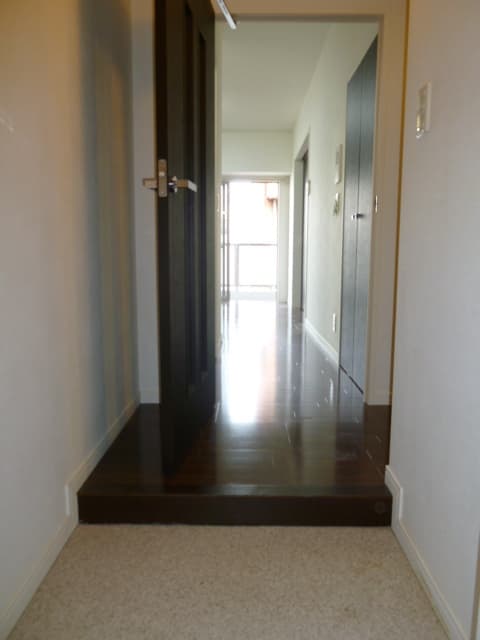Room image 14
