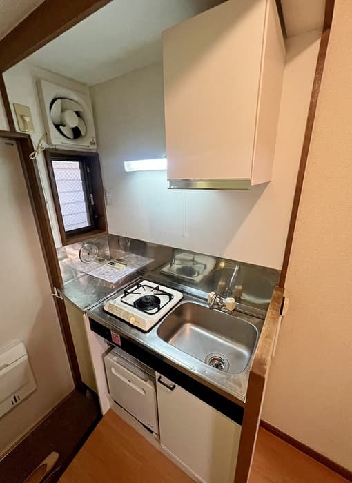 Room image 9