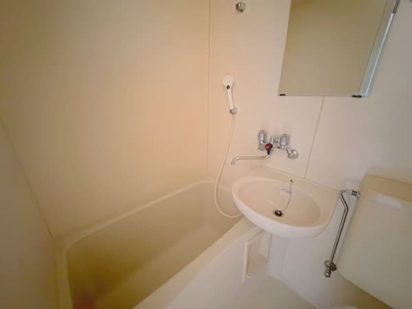 Room image 9