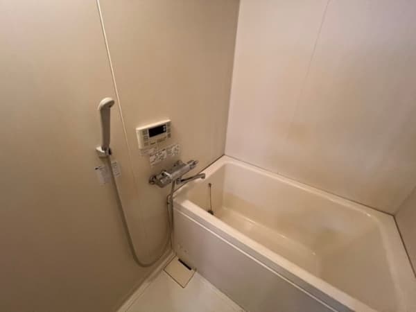 Room image 10