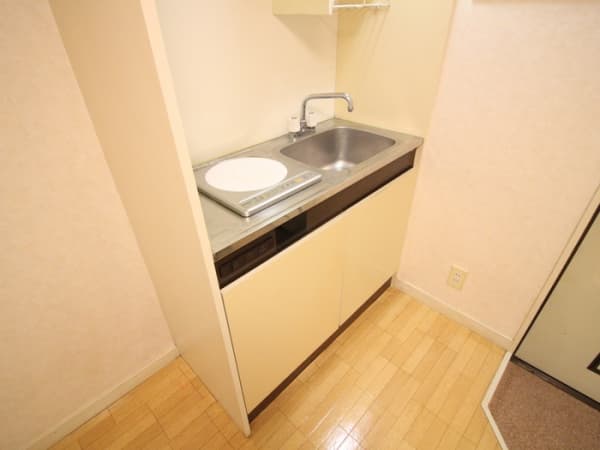 Room image 9