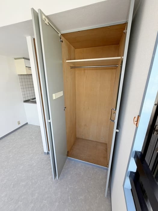 Room image 11