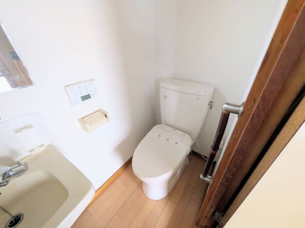 Room image 12