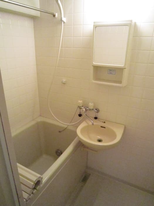 Room image 10