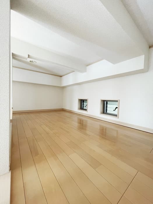 Room image 13