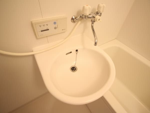 Room image 11