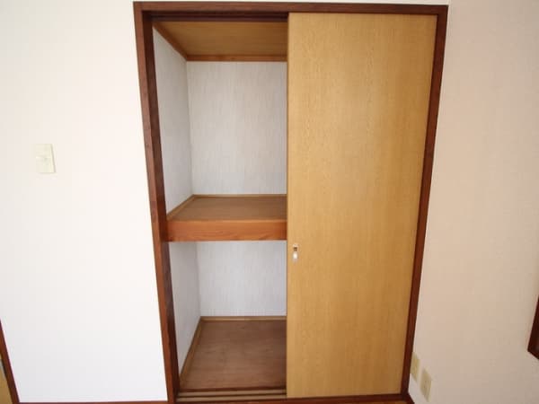 Room image 13