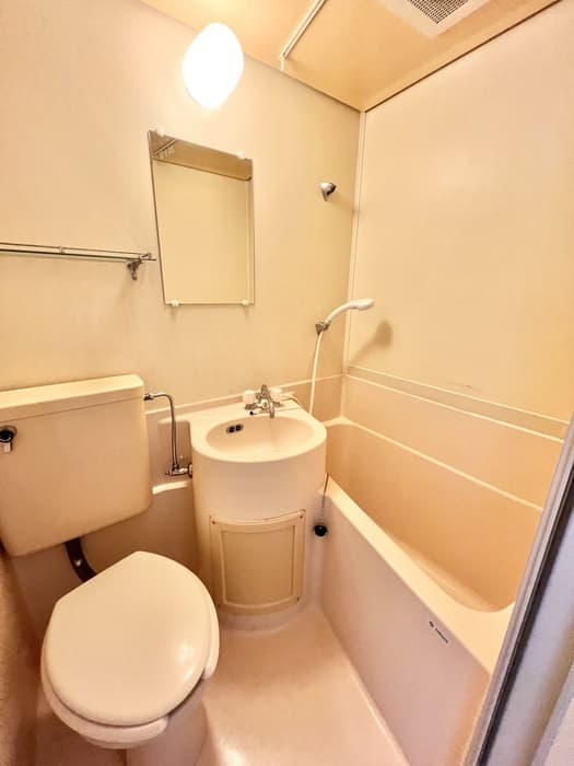 Room image 12