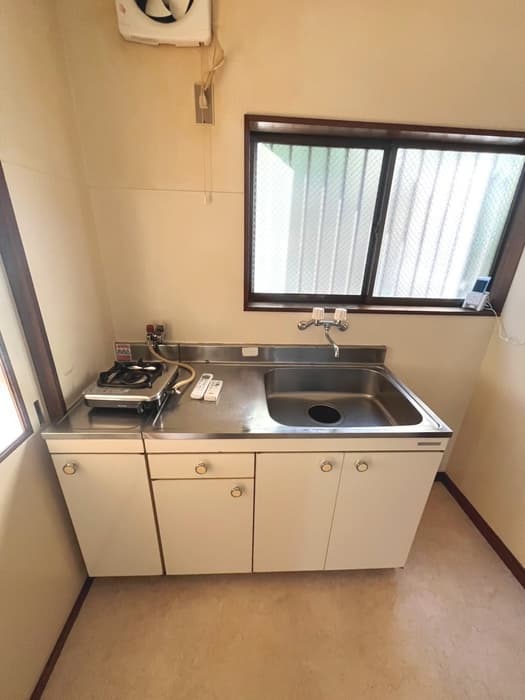 Room image 9