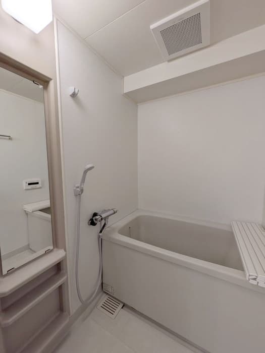 Room image 12
