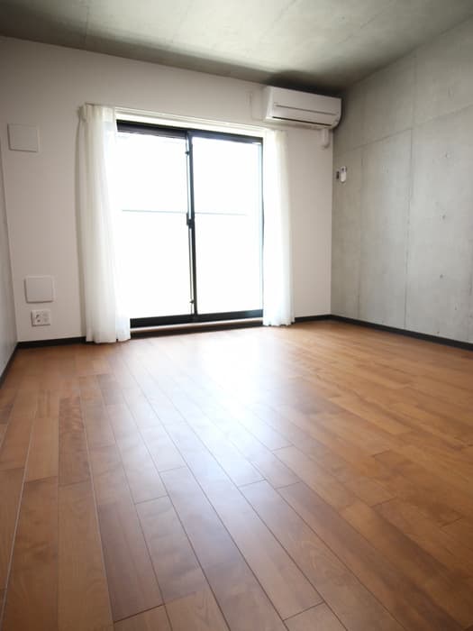Room image 10