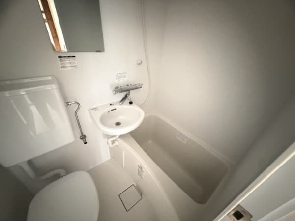 Room image 11