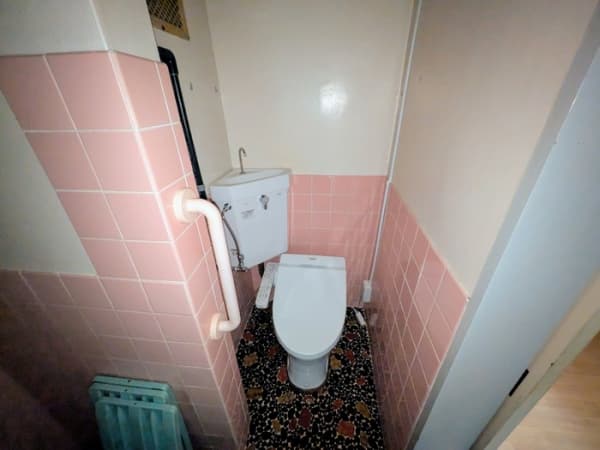 Room image 13