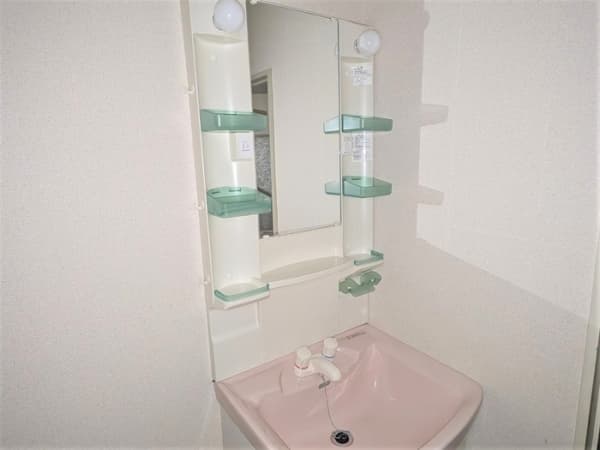 Room image 9