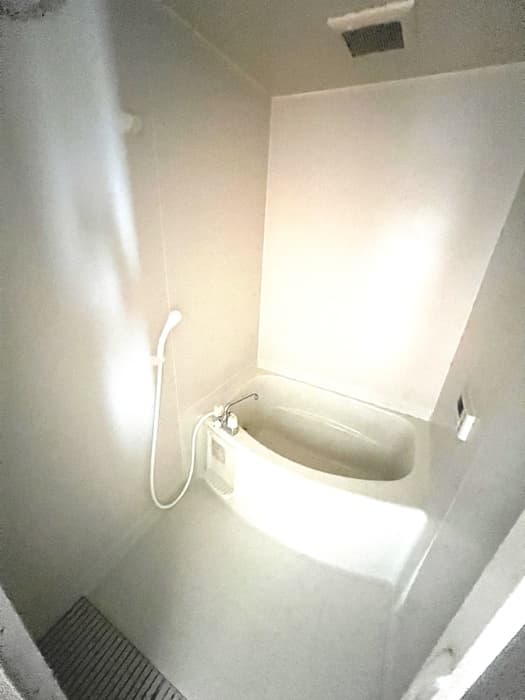 Room image 11