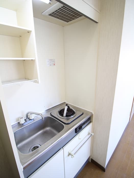 Room image 8