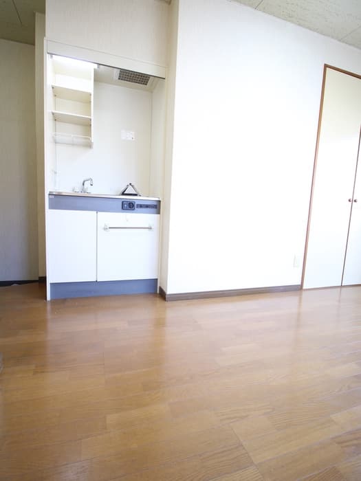 Room image 11