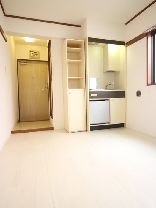 Room image 10