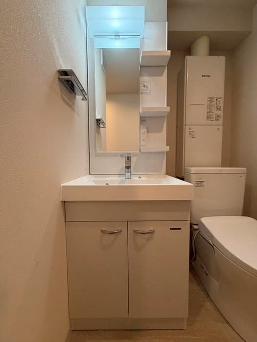 Room image 12