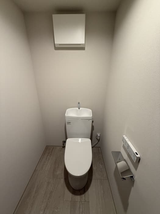 Room image 13